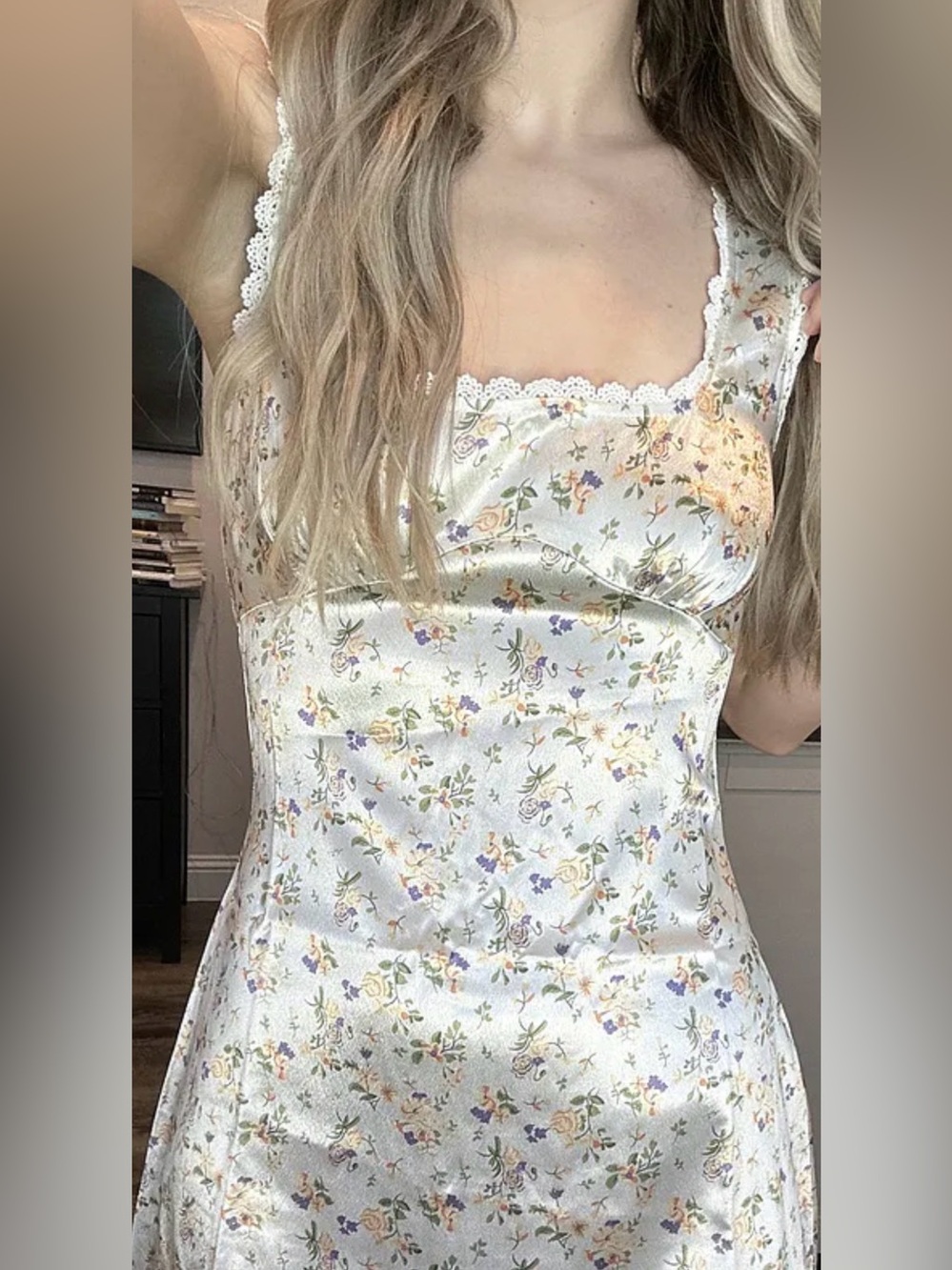 Princess Polly, Berlin Dress, Satin Floral Midi version, Aus 6/US 2/XS/S - Picture 3 of 12